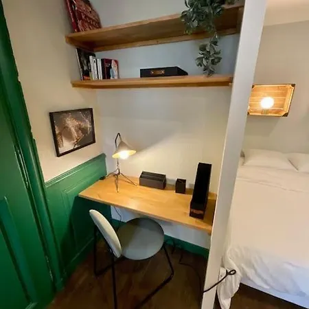Apartment A Verdun, Les Coulisses